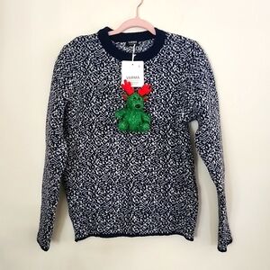 Varma Icelandic Wool Pullover Sweater, women's size small.